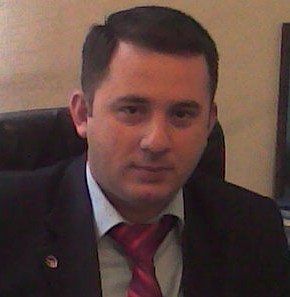vüqar bəyturan