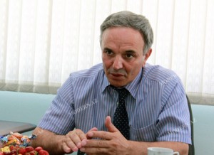Əflatun Amaşov