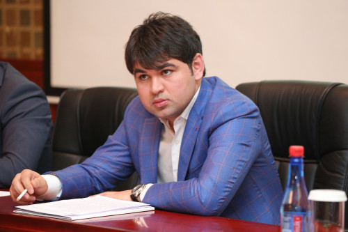 elmir vəliyev
