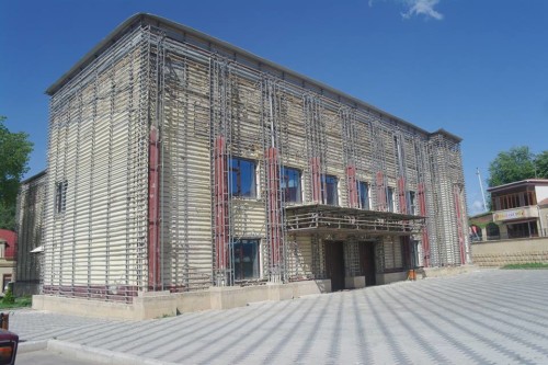 şəmkirdə sökülən bina