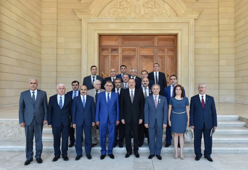 prezident mətbuatla1