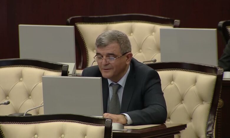 DEPUTAT OD PÜSKÜRDÜ: "DEPUTATIN VƏ OMBUDSMANIN NƏ SƏLAHİYYƏTİ VAR Kİ?!"