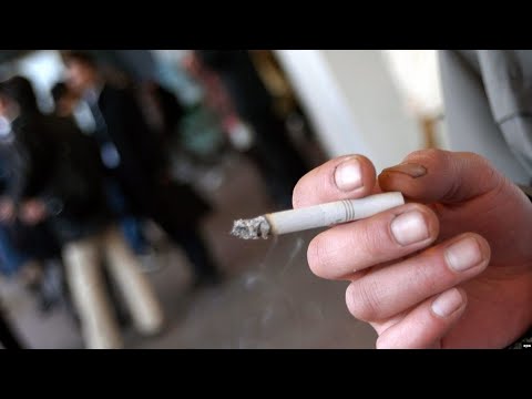İSTEHSAL ETDİYİ SİQARETİ ÇƏKMƏYƏN DEPUTAT KİMDİR?