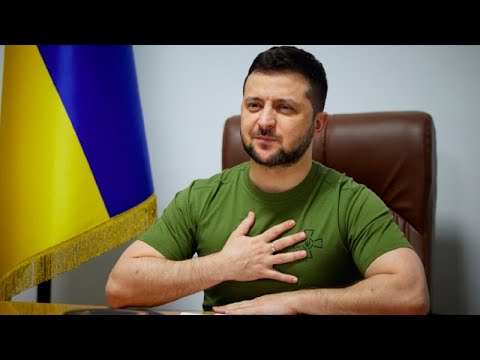 ZELENSKİY ŞOYQUNU BARMAĞINA DOLADI