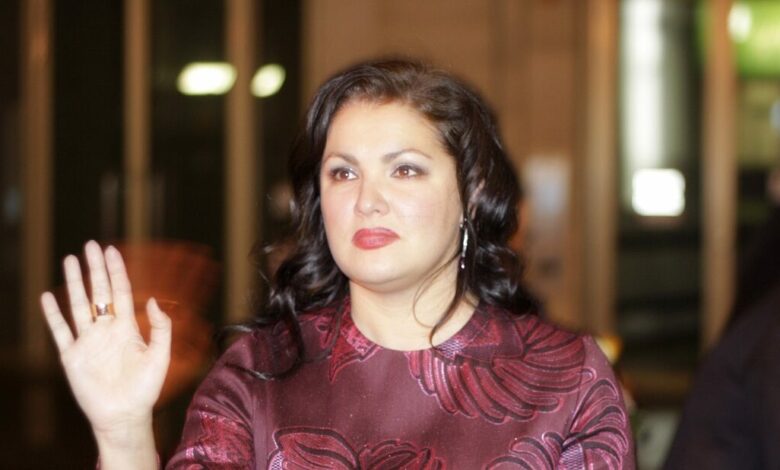 Almaniyada Netrebko və Eyvazovun konsertindən əvvəl etiraz aksiyası