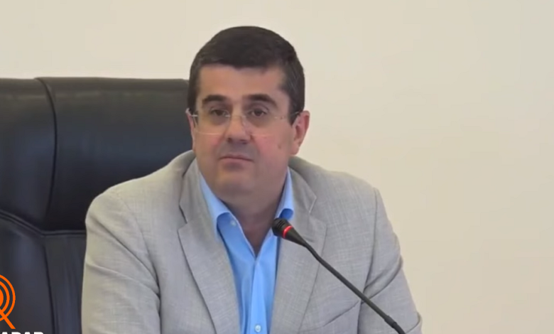 Arayik Arutyunyan Laçını tərk etməyi təklif edib
