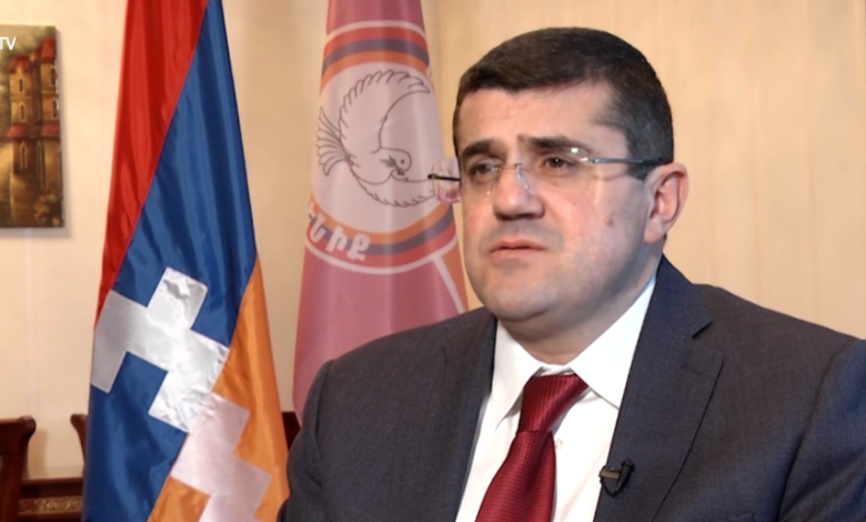Axtarışa verilən Araik Arutyunyan Azərbaycanla “birgə layihə”dən danışıb
