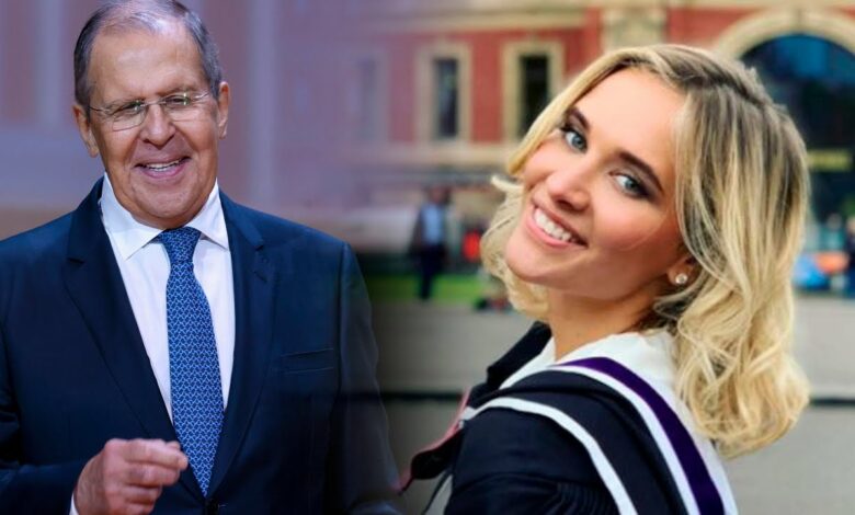 LAVROV-KƏLƏNTƏRYANIN QIZI LONDONDA NƏ GƏZİR?