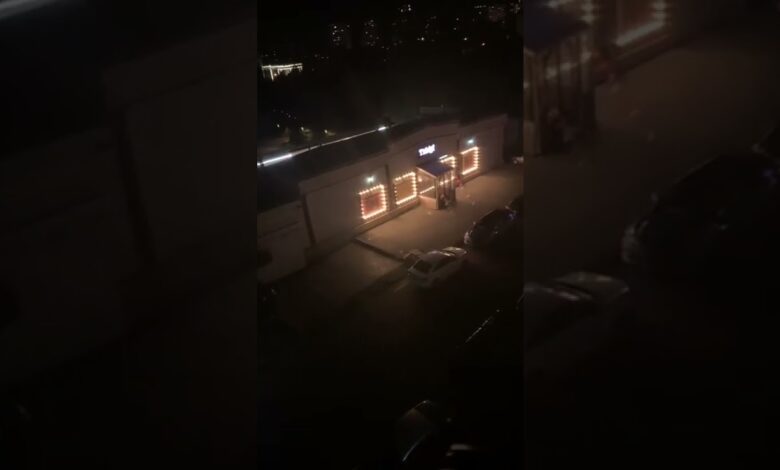 NİZAMİ RAYPNUNDA RESTORANLAR CAMAATIN BAŞINA BELƏ OYUN AÇIRLAR