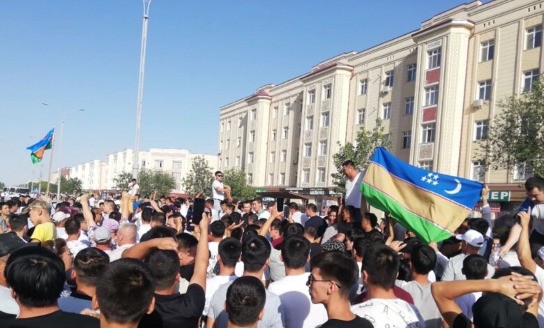 Qaraqalpaq bölgəsinin rəsmiləri baş verənlərdə kənar müdaxilə izi görür
