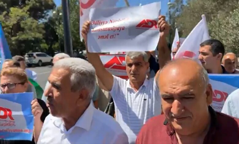 ADR qeydiyyat tələbi ilə aksiya keçirib