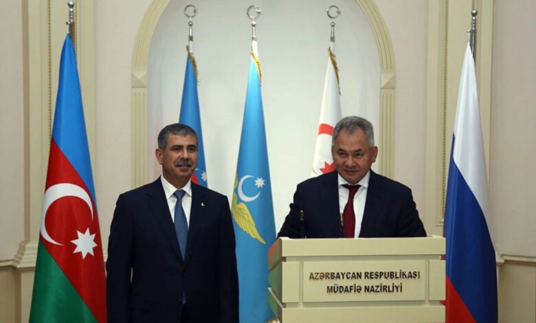 Azərbaycan və Rusiya müdafiə nazirləri danışıb