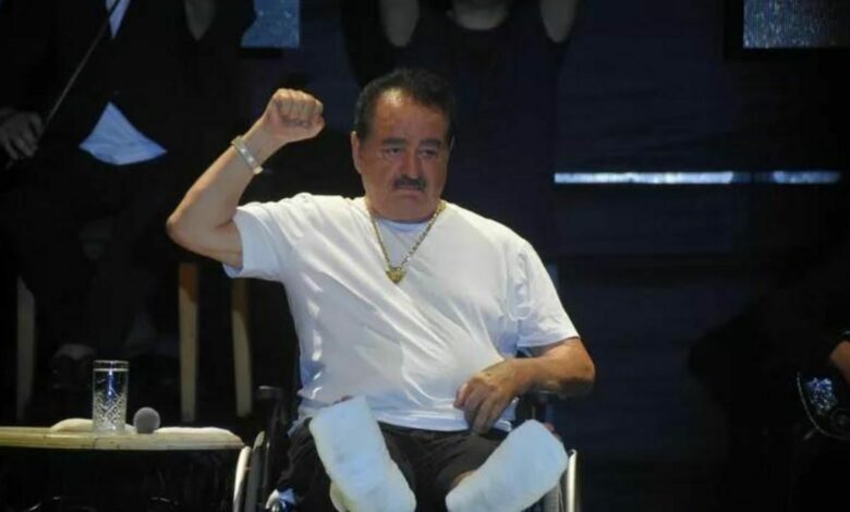 İbrahim Tatlısəsin barmaqları sınıb