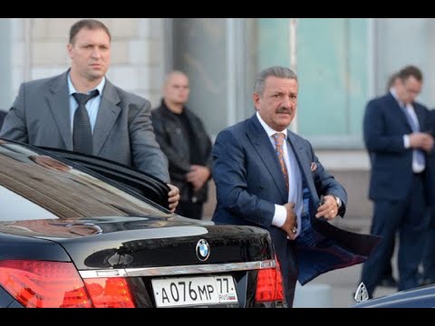 RUSLAR TELMAN İSMAYILOVUN KƏLLƏSİNİ İSTƏYİR