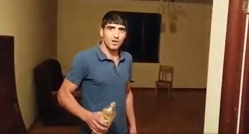 Zabux sakini hakimiyyətin xəbərdarlığına rəğmən, öz evini yandırıb