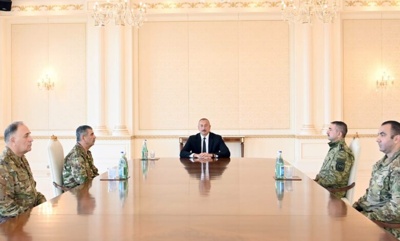 İlham Əliyev operativ müşavirə keçirib