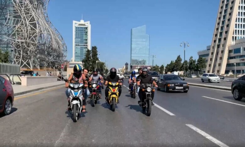 Kuryerlər Bakıda yürüş keçirib