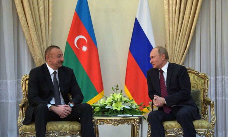 Putin Əliyevə zəng edib