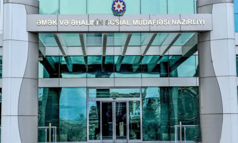 Təqaüdü kəsildiyi üçün özünü yandıran qazi vəfat edib