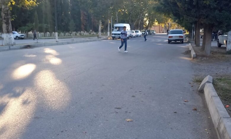 Göyçay sakini: “Üç məktəbin yerləşdiyi ərazidə avtoşluq edirlər”