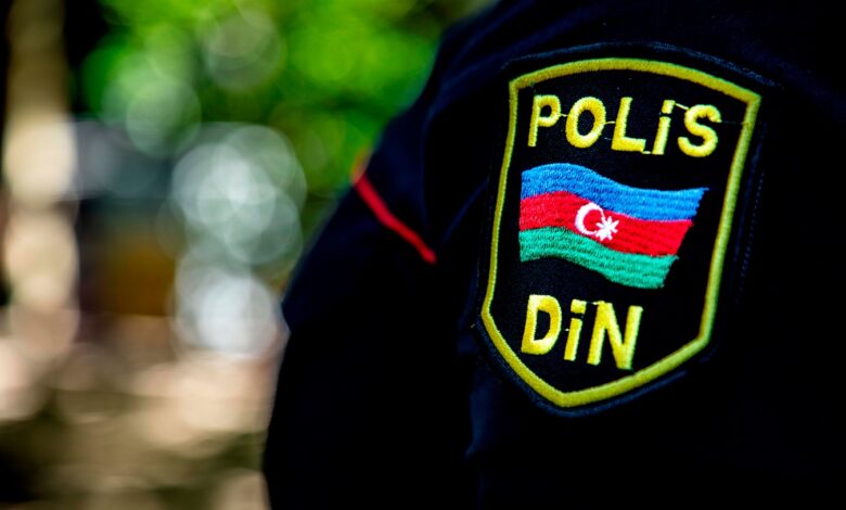 Polis əməkdaşının özünü öldürdüyü bildirilir