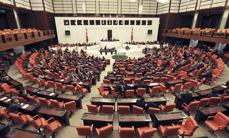 Türkiyədə “Sosial media haqqında” yeni qanun təsdiqlənib