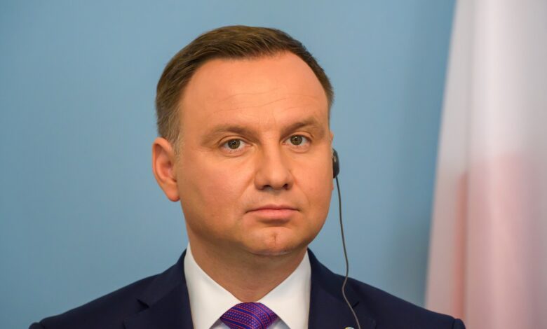 Duda Polşaya atılan raket zərbəsini “bədbəxt hadisə” adlandırıb