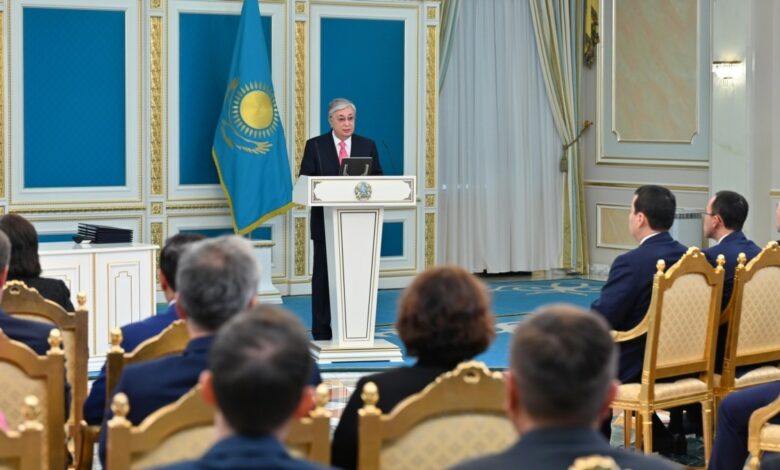 Tokayev Qazaxıstan prezidentinin səlahiyyətlərini azaldan qanunu imzalayıb