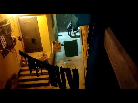 Biləcəri, Məlik Aslanov, döngə 3 -də yaşayan kirayənişin hər gün bir neçə dəfə iti belə döyür...