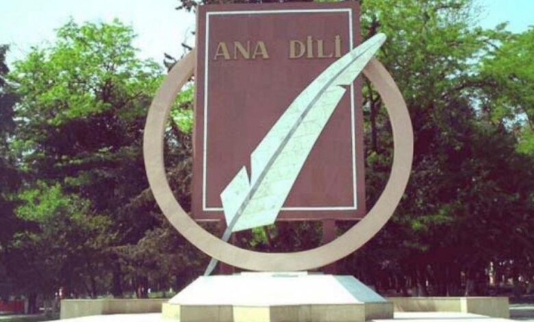 “Azərbaycanca danışa bilməyən Xalq yazıçısı büdcəni sağa-sola xərcləyir”