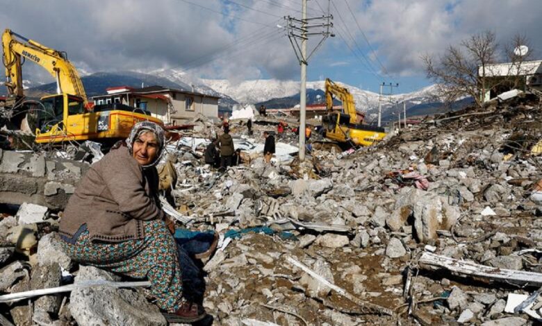 Türkiyə zəlzələ qurbanlarının sayı 6 mini keçib