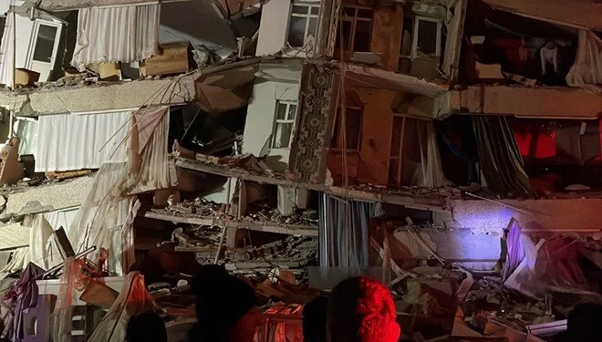 Türkiyədə zəlzələ: 76 nəfər həyatını itirib (Yenilənir)