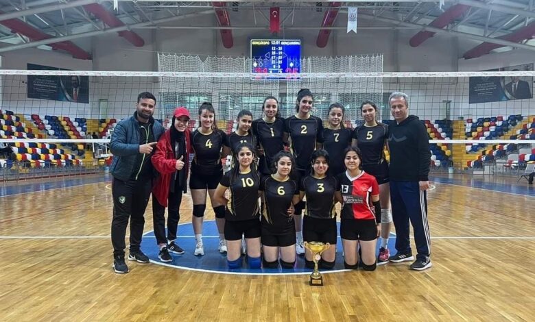 Türkiyədə zəlzələ nəticəsində daha iki voleybolçu həlak olub