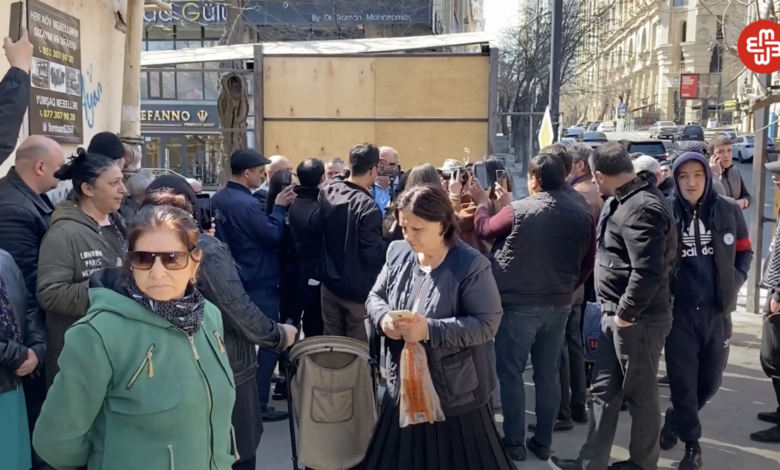 “Kubinka” sakinləri etiraz edir: “Bizə seçim hüququ tanımırlar”