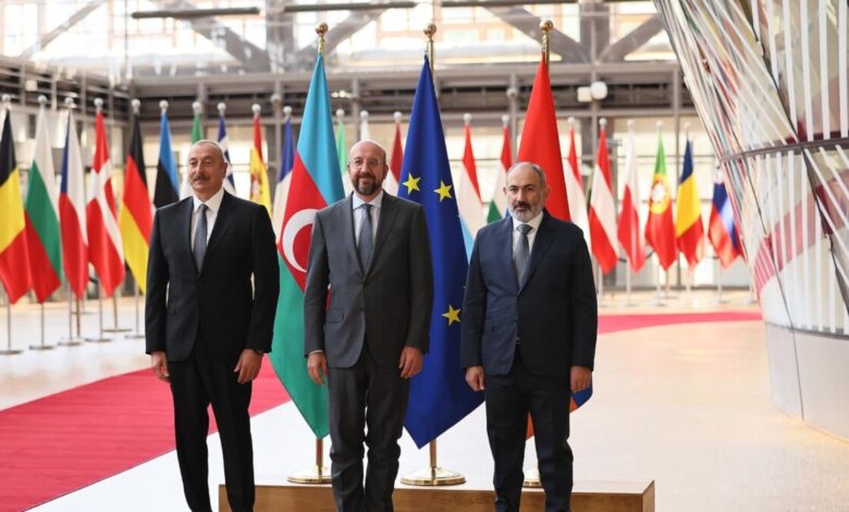 Şarl Mişel Əliyev və Paşinyanla danışıb