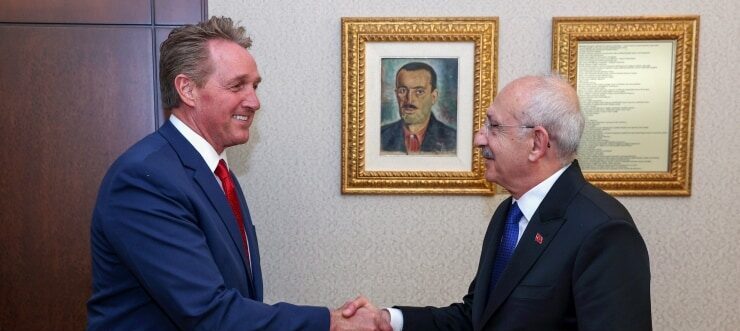 ABŞ səfirinin Kılıçdaroğlu ilə görüşü Ərdoğanı hiddətləndirdi