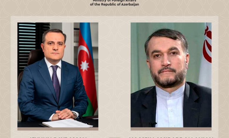 Azərbaycanla İranın XİN rəhbərləri mövcud vəziyyəti müzakirə edib