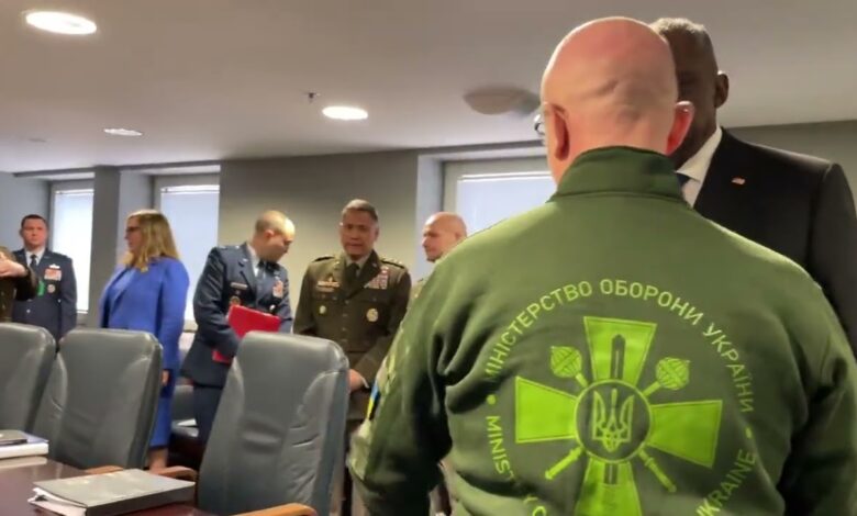 Ukraynanın Müdafiə Naziri Aleksey Reznikov amerikalı həmkarı Lloyd Ostin ilə görüşüb