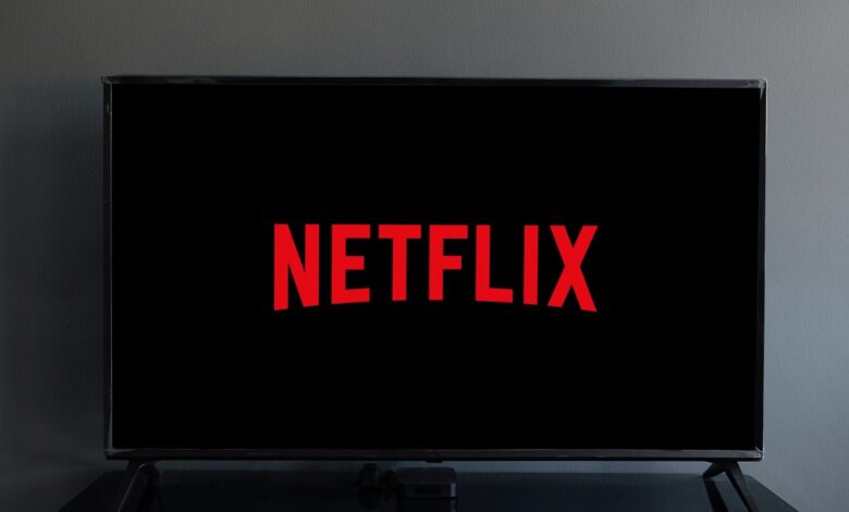 “Netflix”dən hesab şifrələrini pulsuz paylaşanlara qadağa