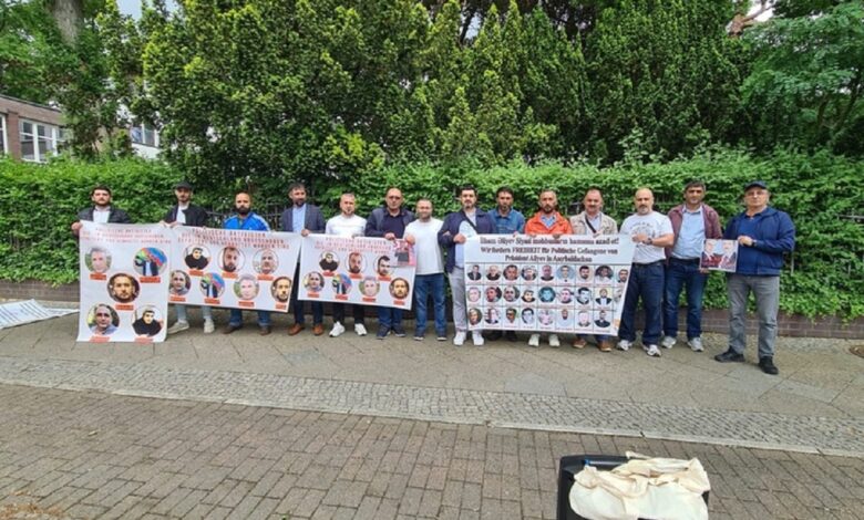 Berlində aksiya: “Azərbaycanda həbs edilmiş siyasi məhbusların azadlığı üçün həmrəy olaq”