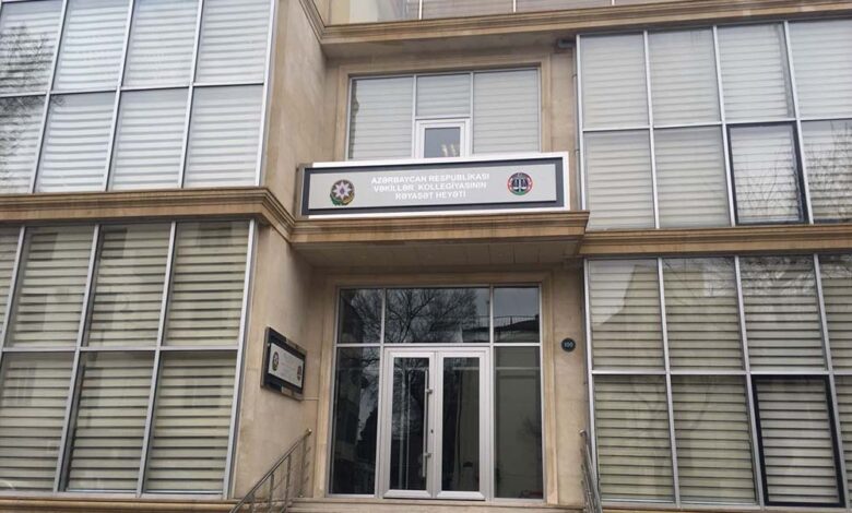 Eynulla Fətullayev Elçin Sadıqovdan Vəkillər Kollegiyasına şikayət edib