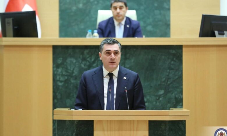 İlya Darçiaşvili: “Gürcüstan Yerevanla Bakı arasında vasitəçiliyə hazırdır”