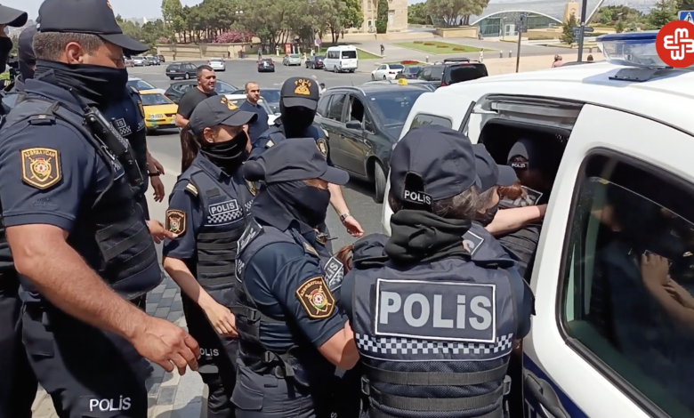 İnanclı məhbusun anası: "Polislər məni döyüb, hədələdilər"