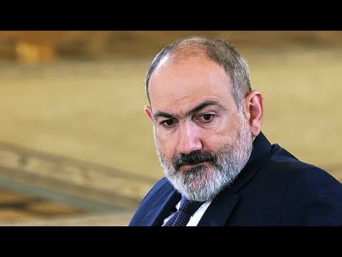 PAŞİNYANIN ƏLİNİ ÖPƏCƏKLƏR