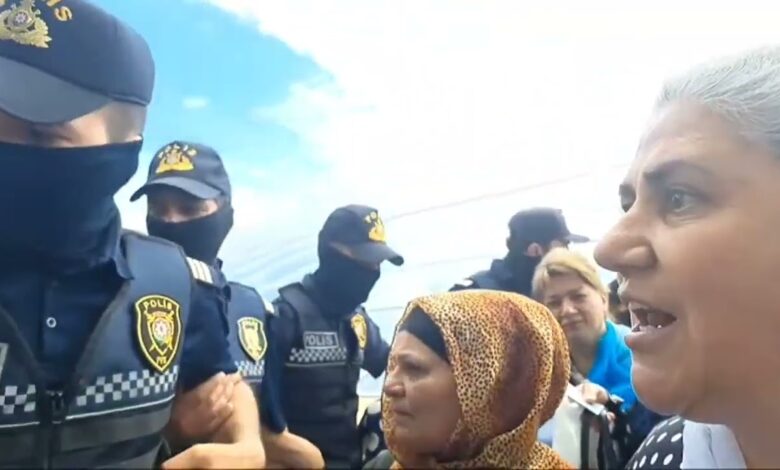 "TƏRTƏR İŞİ"NDƏ İŞGƏNCƏYƏ MƏRUZ QALAN HƏRBÇİLƏR VƏ AİLƏLƏRİ PA QARŞISINDA ETİRAZ AKSİYASI KEÇİRDİLƏR