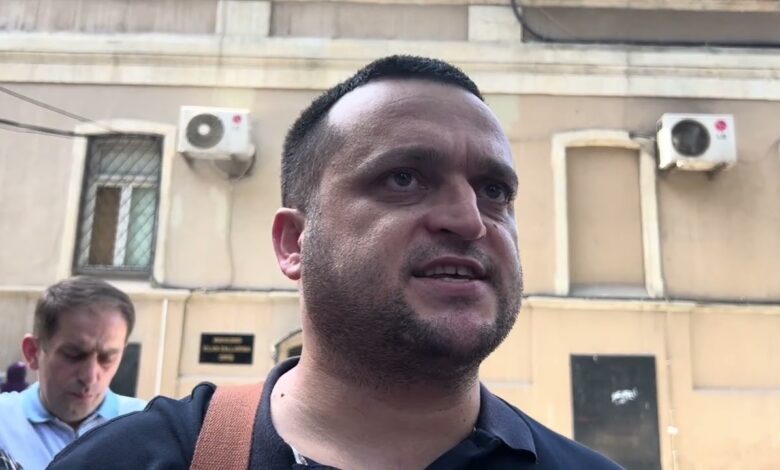 VƏKİLLƏR HAKİMİN QƏRARINI QANUNSUZ HESAB ETDİKLƏR-ƏVƏZ ZEYNALLININ MƏHKƏMƏSİNDƏN REPORTAJ