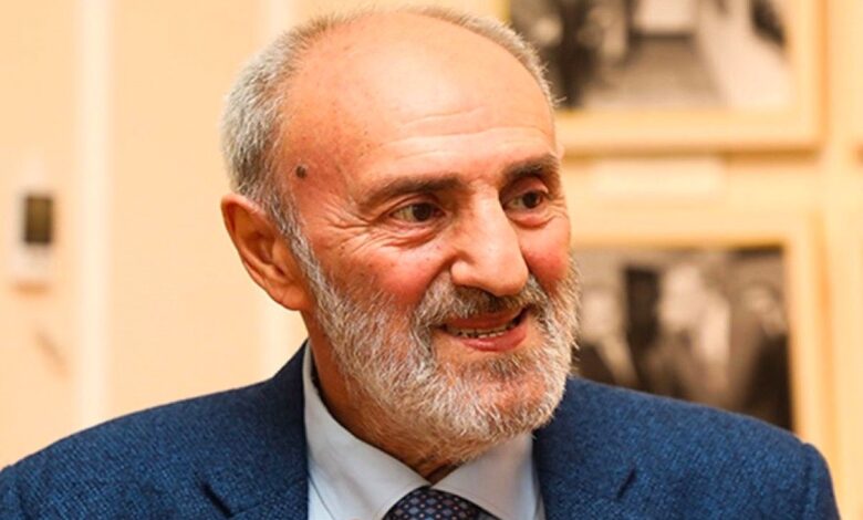 Akif İslamzadəyə “Şöhrət” ordeni verildi
