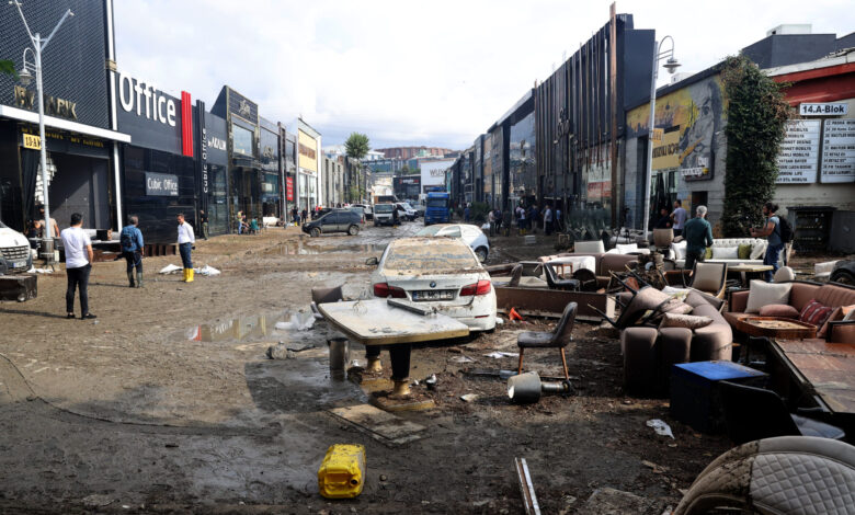 İstanbulda sel: ölən və yaralananlar var
