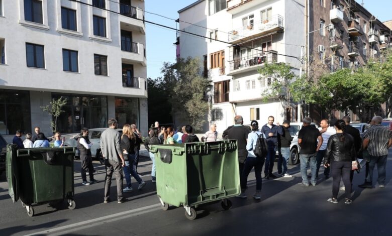 Yerevanda onlarla etirazçı saxlanıb