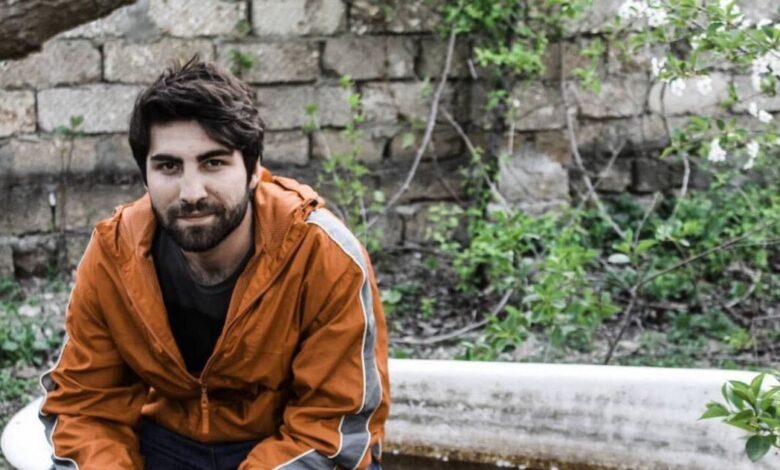 Həbs olunan ictimai fəalın polis bölməsində döyüldüyü bildirilir